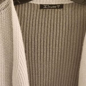Simplee sweater